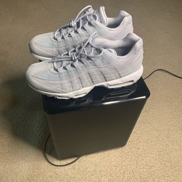 Air Max 95 Essential Wolf Gray - Picture 2 of 4